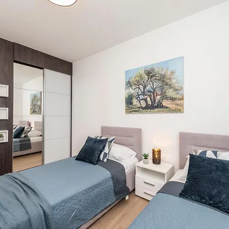 Appartement Mediteran Luxury Penthouse With Jacuzzi