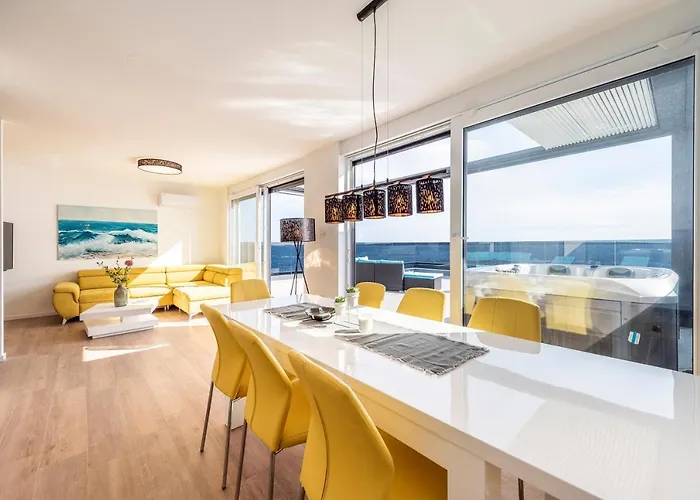 Mediteran Luxury Penthouse With Jacuzzi *