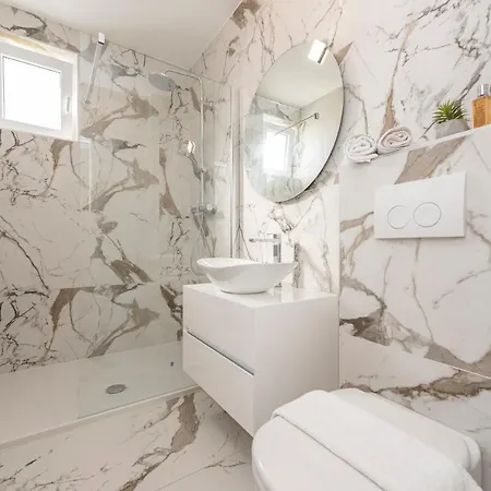 شقة Mediteran Luxury Penthouse With Jacuzzi *