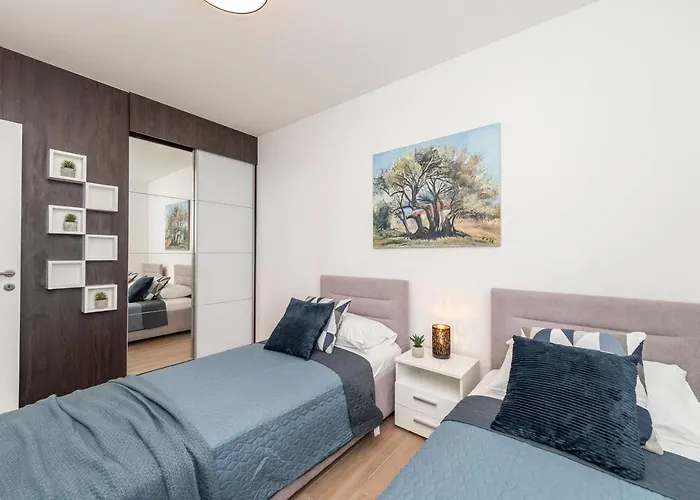 Apartmán Mediteran Luxury Penthouse With Jacuzzi