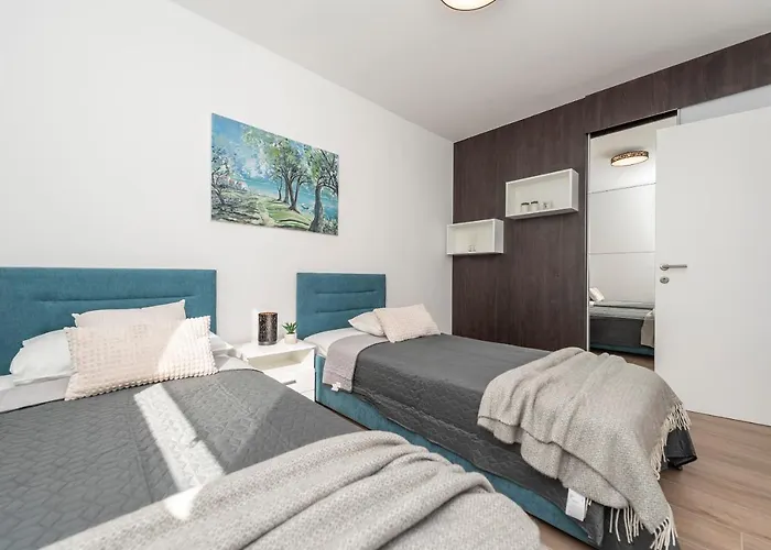 Apartmán Mediteran Luxury Penthouse With Jacuzzi