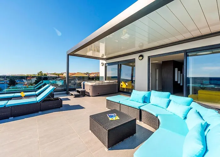 Mediteran Luxury Penthouse With Jacuzzi Apartmán *