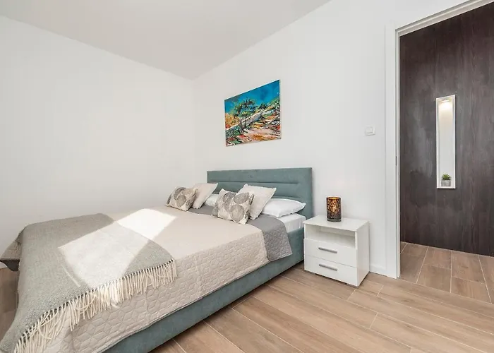 Apartmán Mediteran Luxury Penthouse With Jacuzzi *